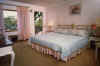 room.jpg (11238 bytes)
